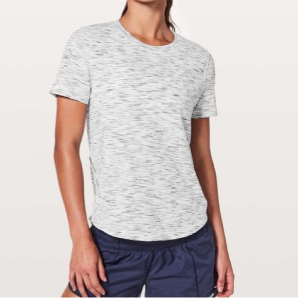 lululemon athletica Tops - Lululemon Long Distance Short Sleeve Tiger Space Dye Black White size 8